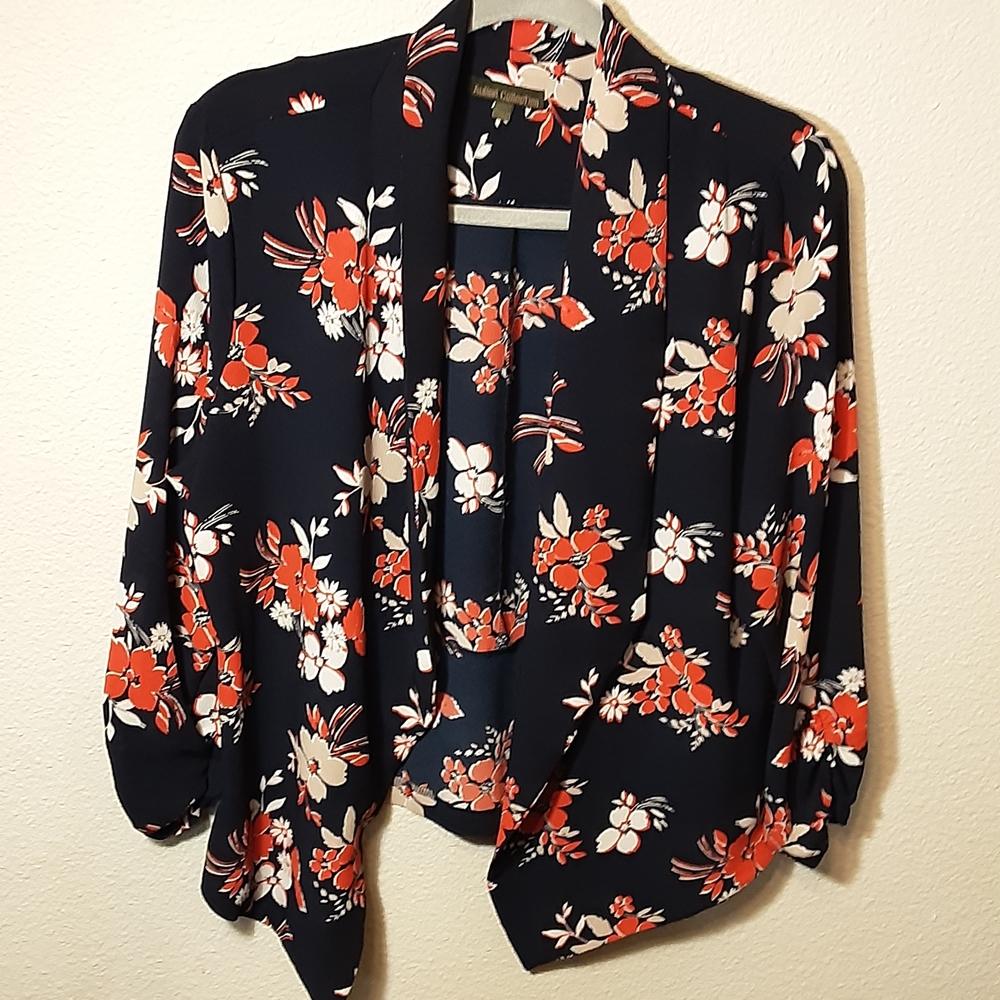 Elegant Floral Women's Blouse - Black and Red